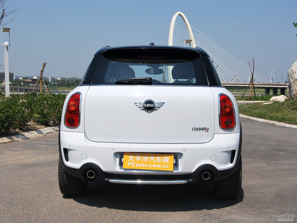 ɫMINI COUNTRYMAN܇^^DƬ