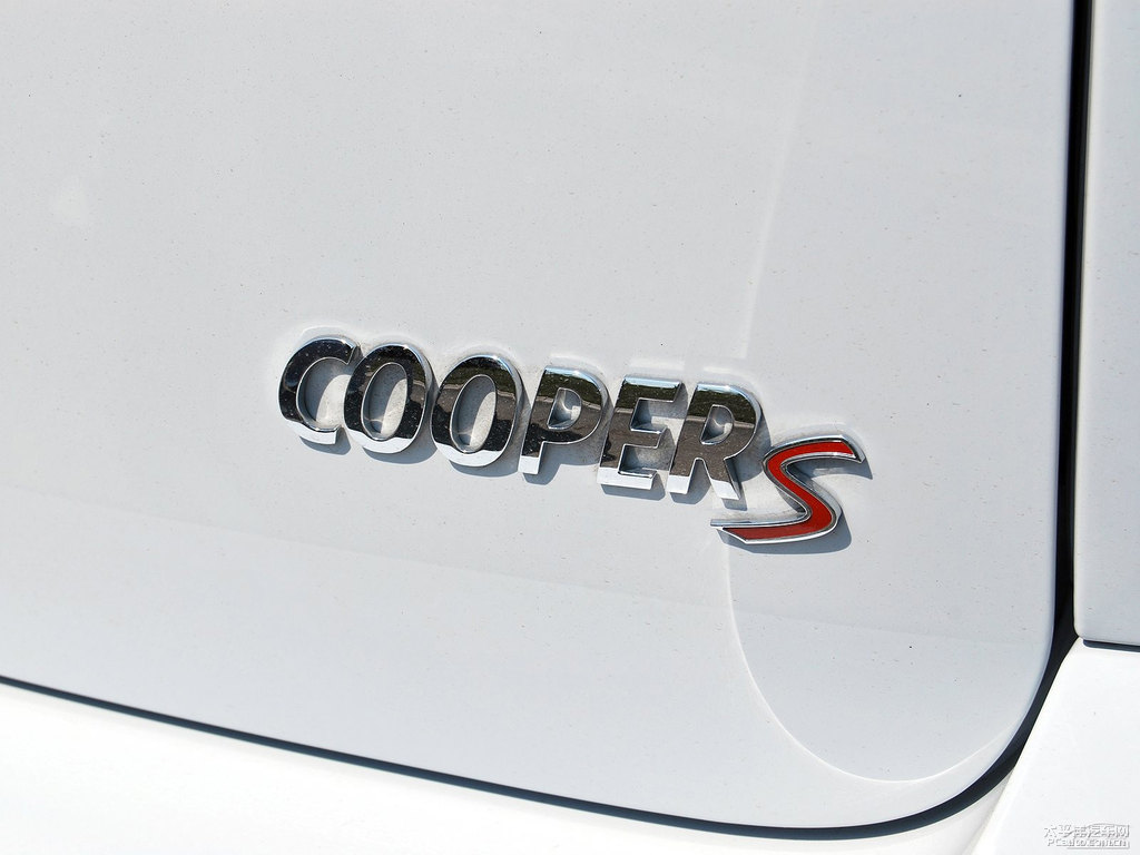 ɫMINI COUNTRYMAN܇β^DƬ