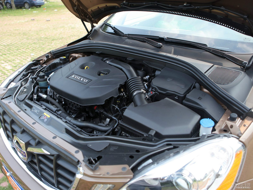 ɫ֠XC60(M)(x)(ji)DƬ