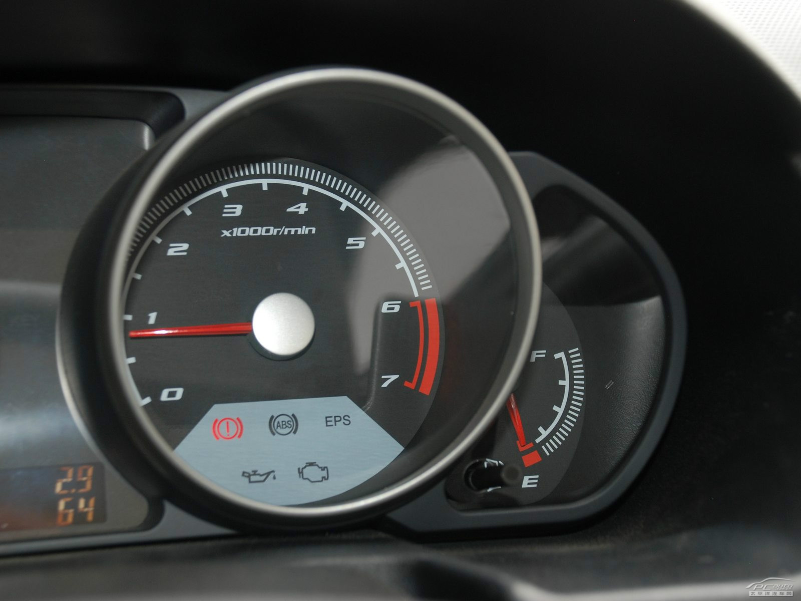 駿捷FSV內(nèi)飾高清大圖