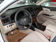 2010款 2.5L Royal 真皮天窗導(dǎo)航版 2010款 2.5L Royal 真皮天窗導(dǎo)航版