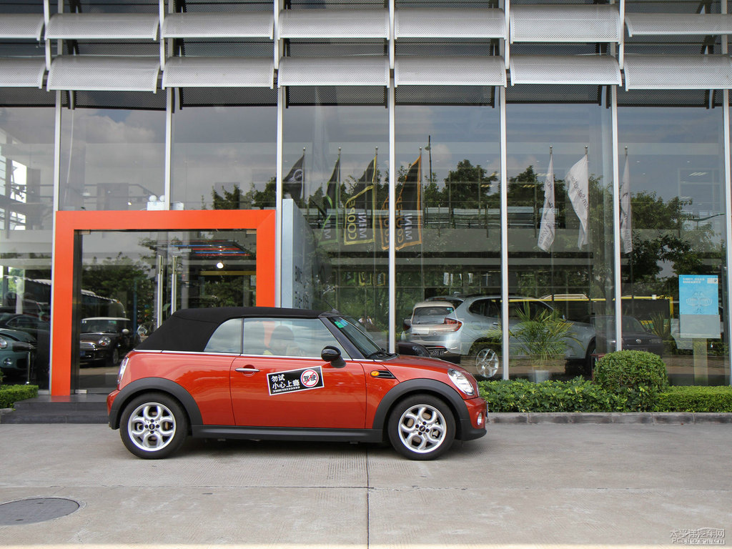 ɫMINI CABRIO܇^^DƬ
