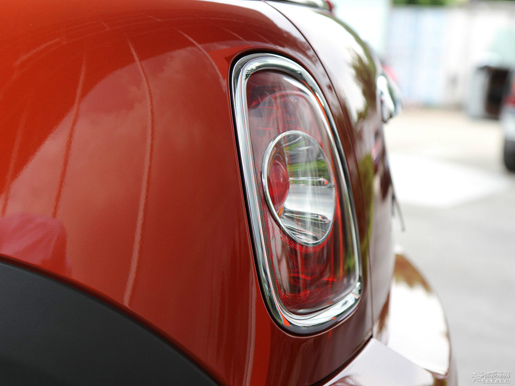 ɫMINI CABRIO܇β^DƬ