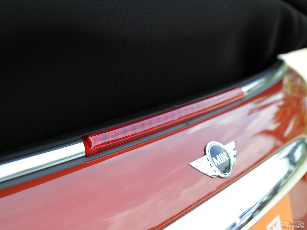 ɫMINI CABRIO܇β^DƬ