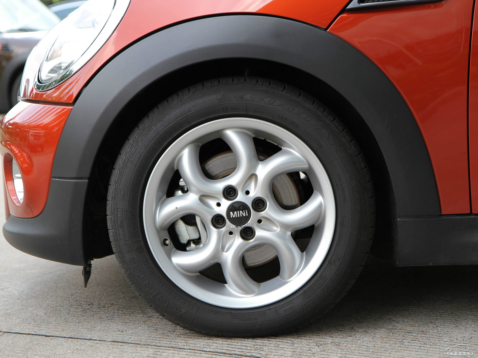 MINI CABRIO外觀高清大圖