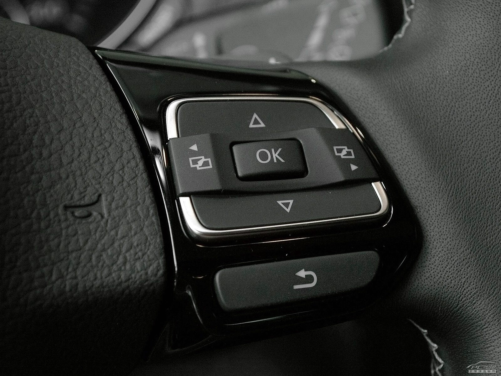 高爾夫(進(jìn)口)內(nèi)飾高清大圖