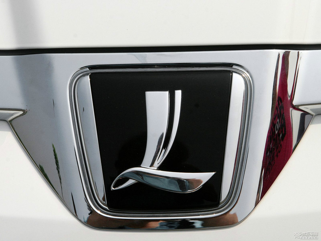 ɰ׼{ǽݴ7 SUV^DƬ
