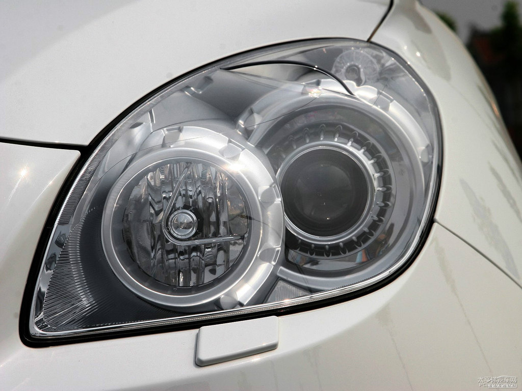 ɰ׼{ǽݴ7 SUV^DƬ