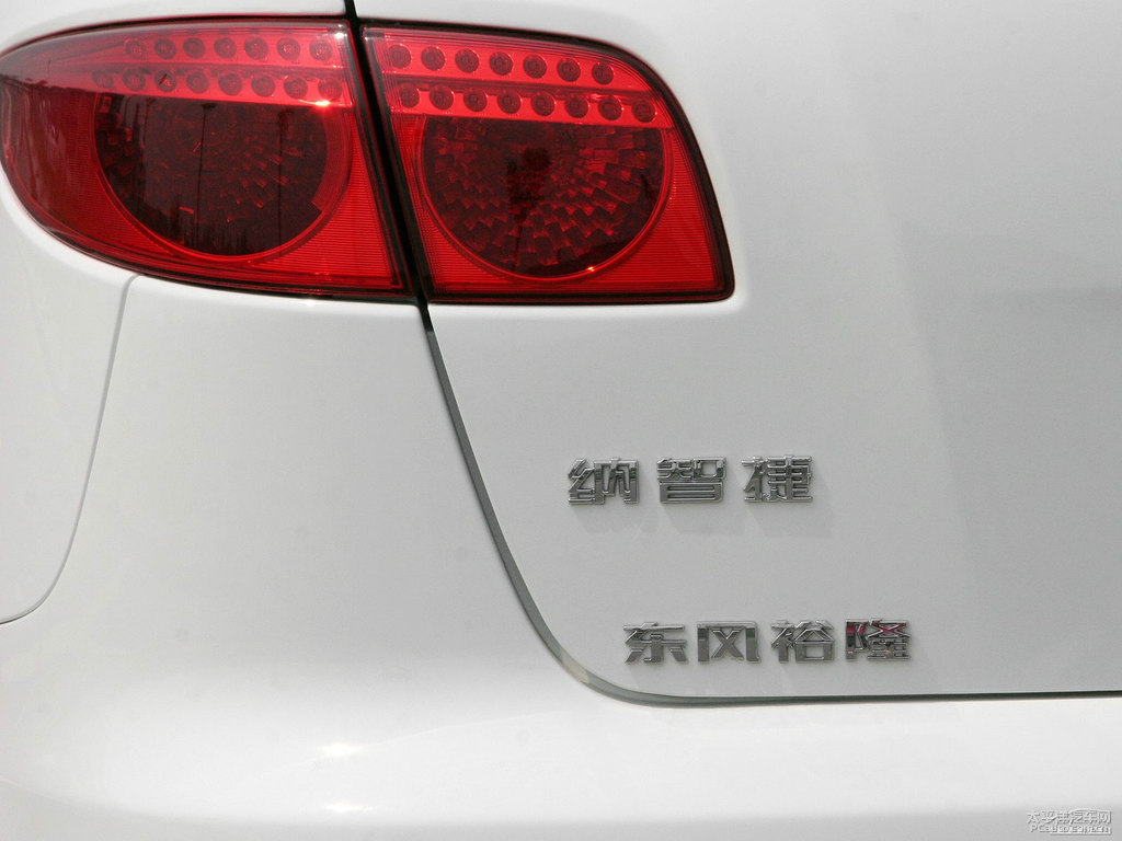 ɰ׼{ǽݴ7 SUV^DƬ