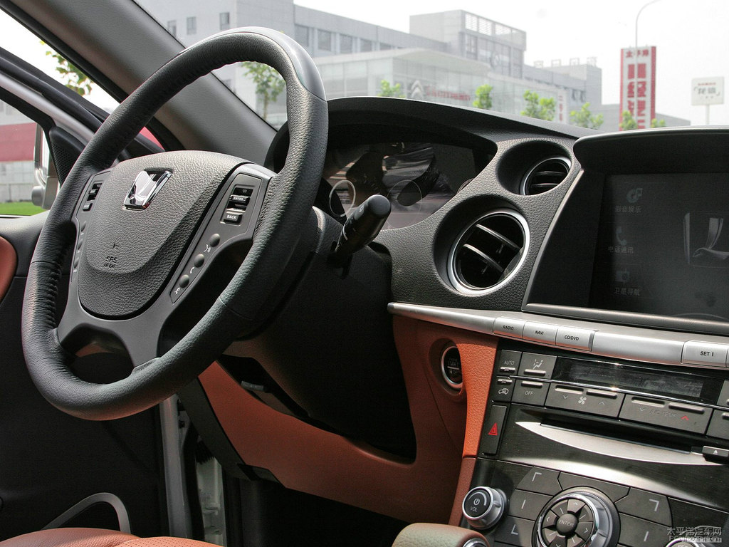 ɰ׼{ǽݴ7 SUV(ni)DƬ