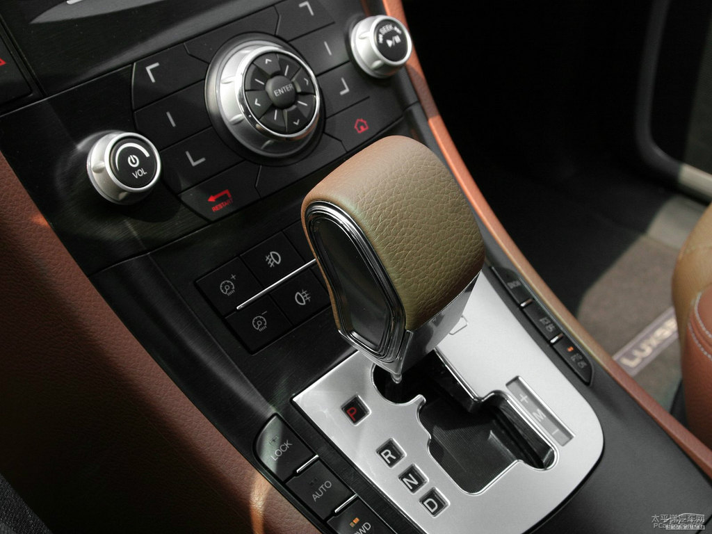ɰ׼{ǽݴ7 SUV(ni)DƬ