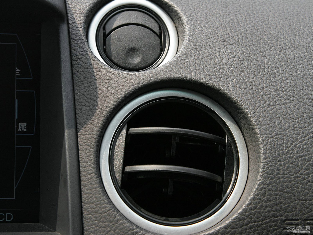 ɰ׼{ǽݴ7 SUV(ni)DƬ