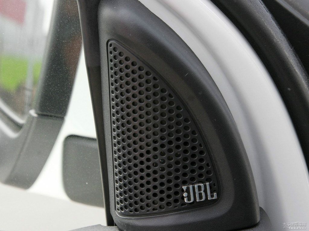 ɰ׼{ǽݴ7 SUV(ni)DƬ