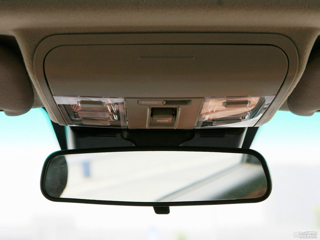 ɰ׼{ǽݴ7 SUV(ni)DƬ