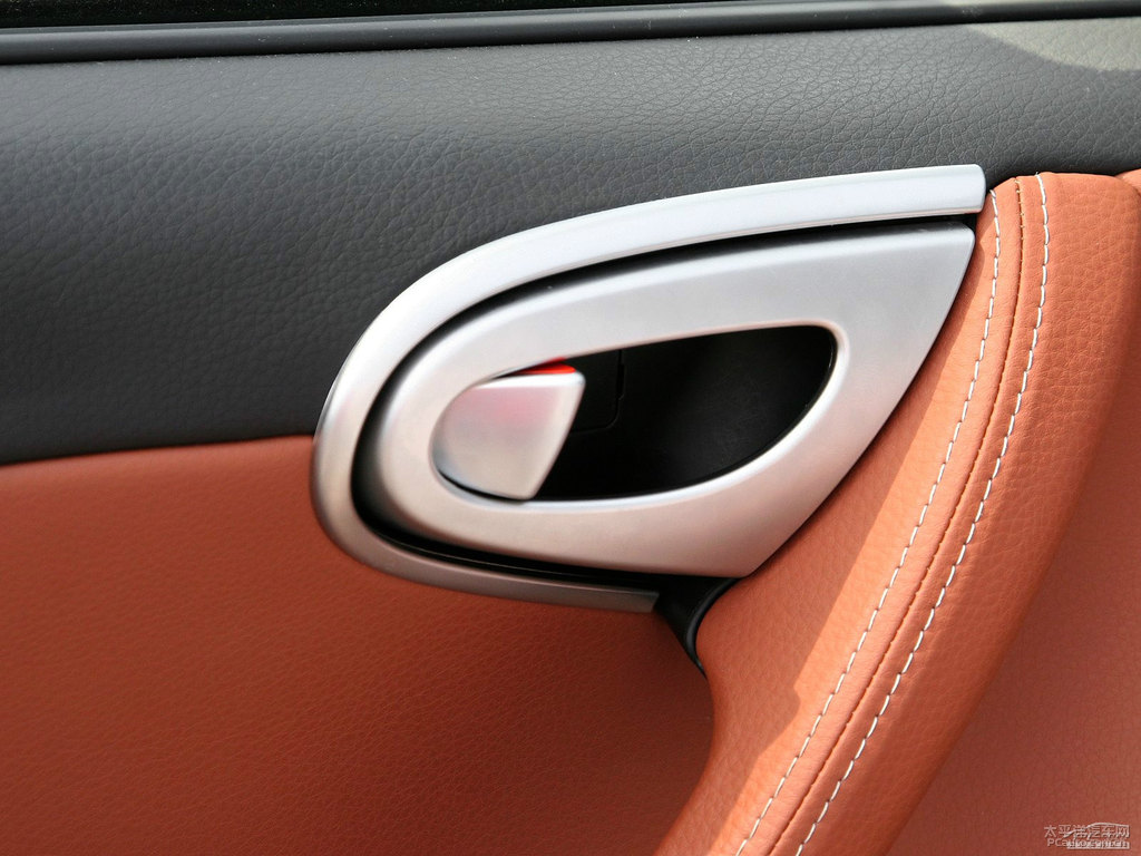 ɰ׼{ǽݴ7 SUV(ni)DƬ