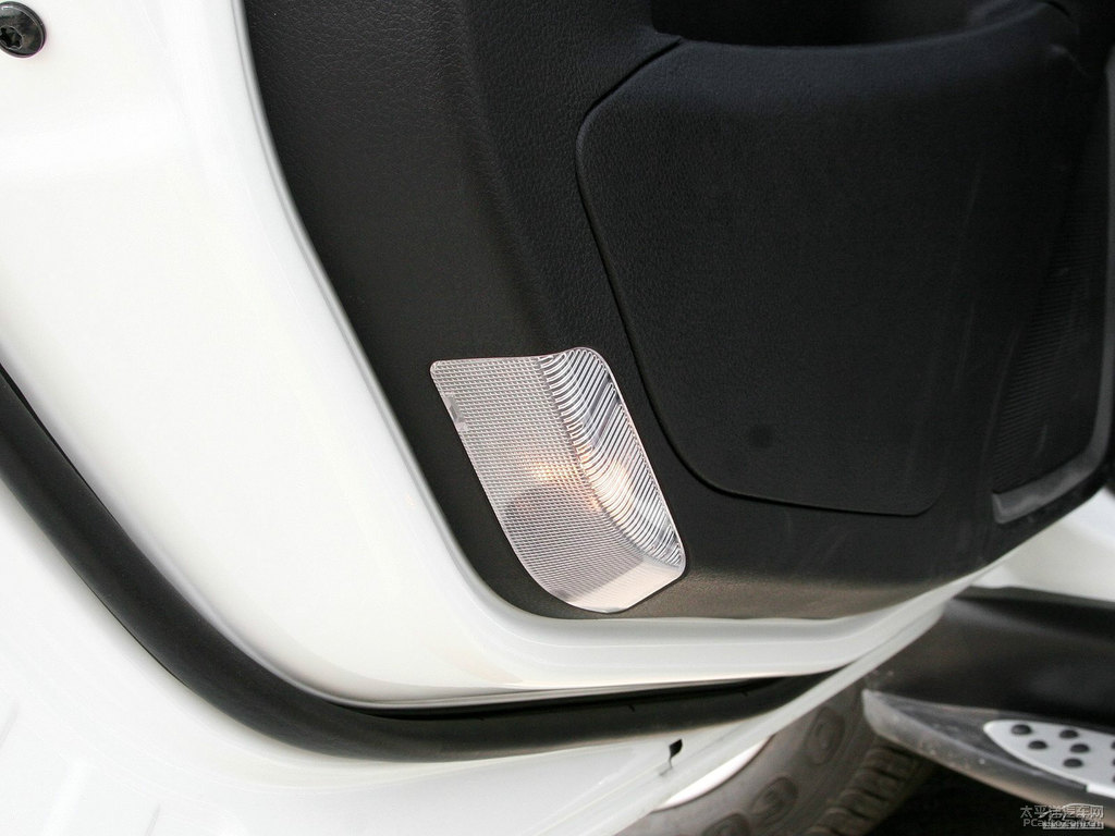 ɰ׼{ǽݴ7 SUV(ni)DƬ