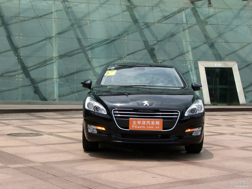 碳晶黑標(biāo)致508整車外觀外觀圖片