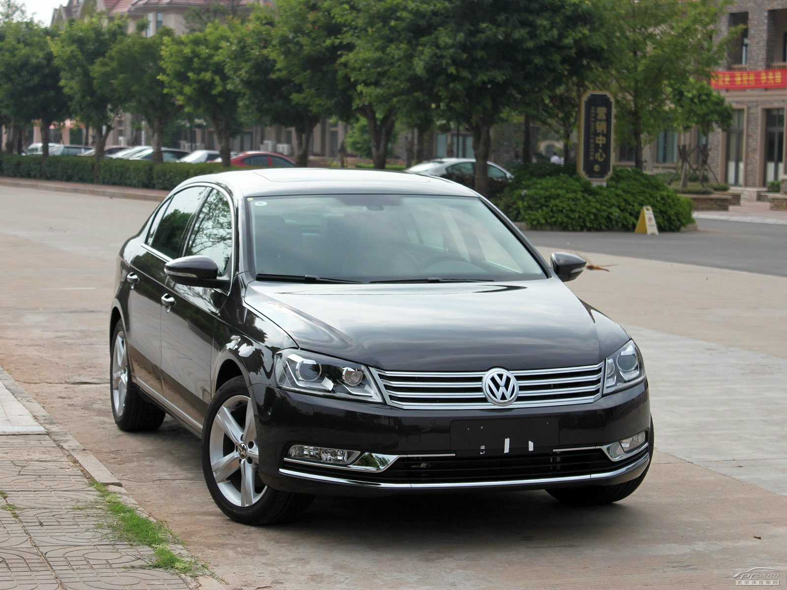 邁騰外觀高清大圖