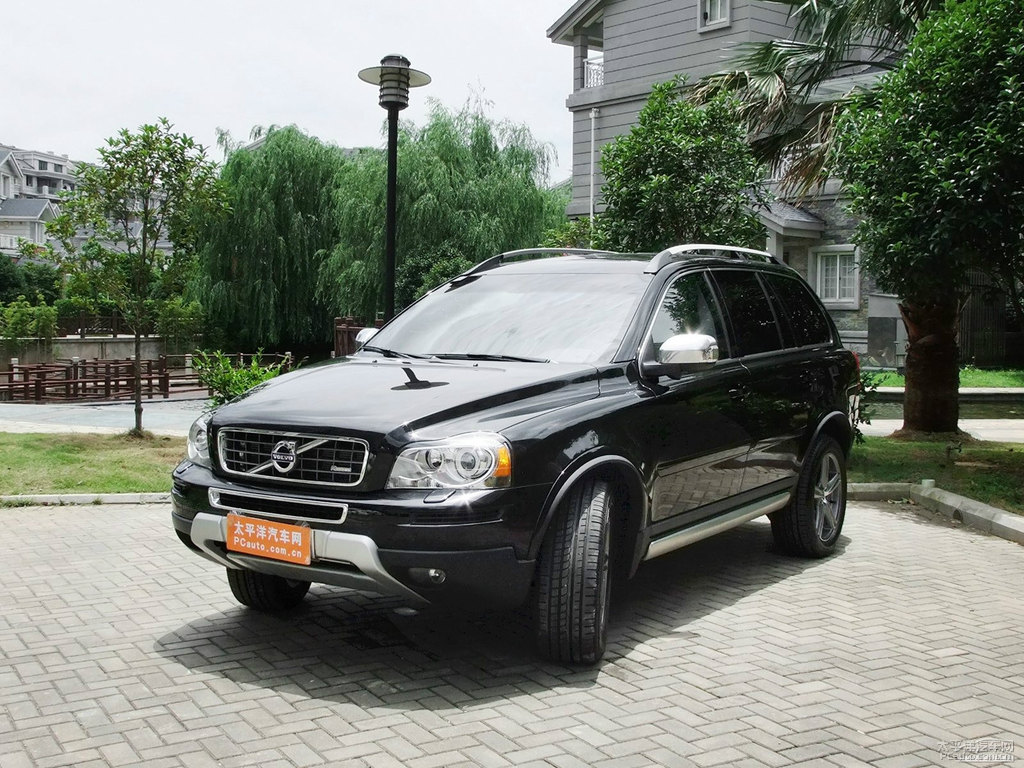 亮黑藍(lán)金屬漆沃爾沃XC90外觀圖片