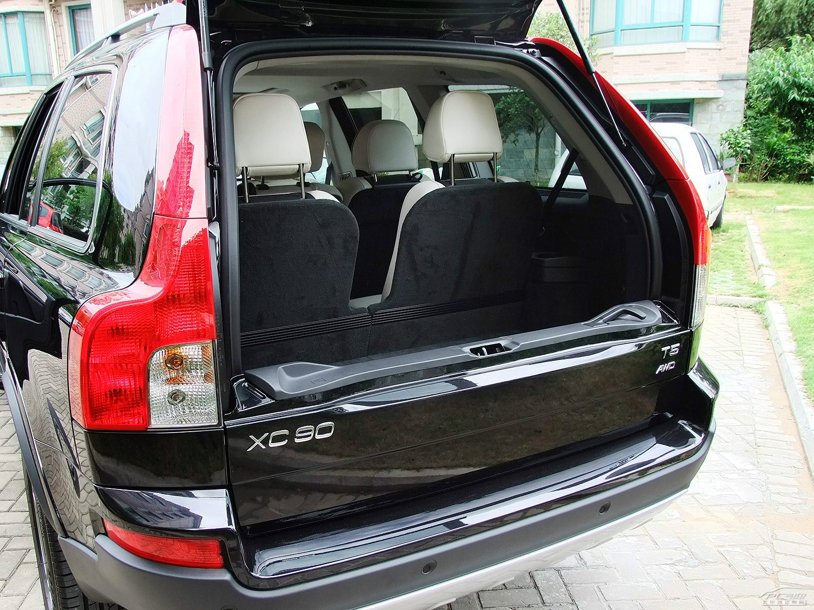 沃爾沃XC90空間高清大圖