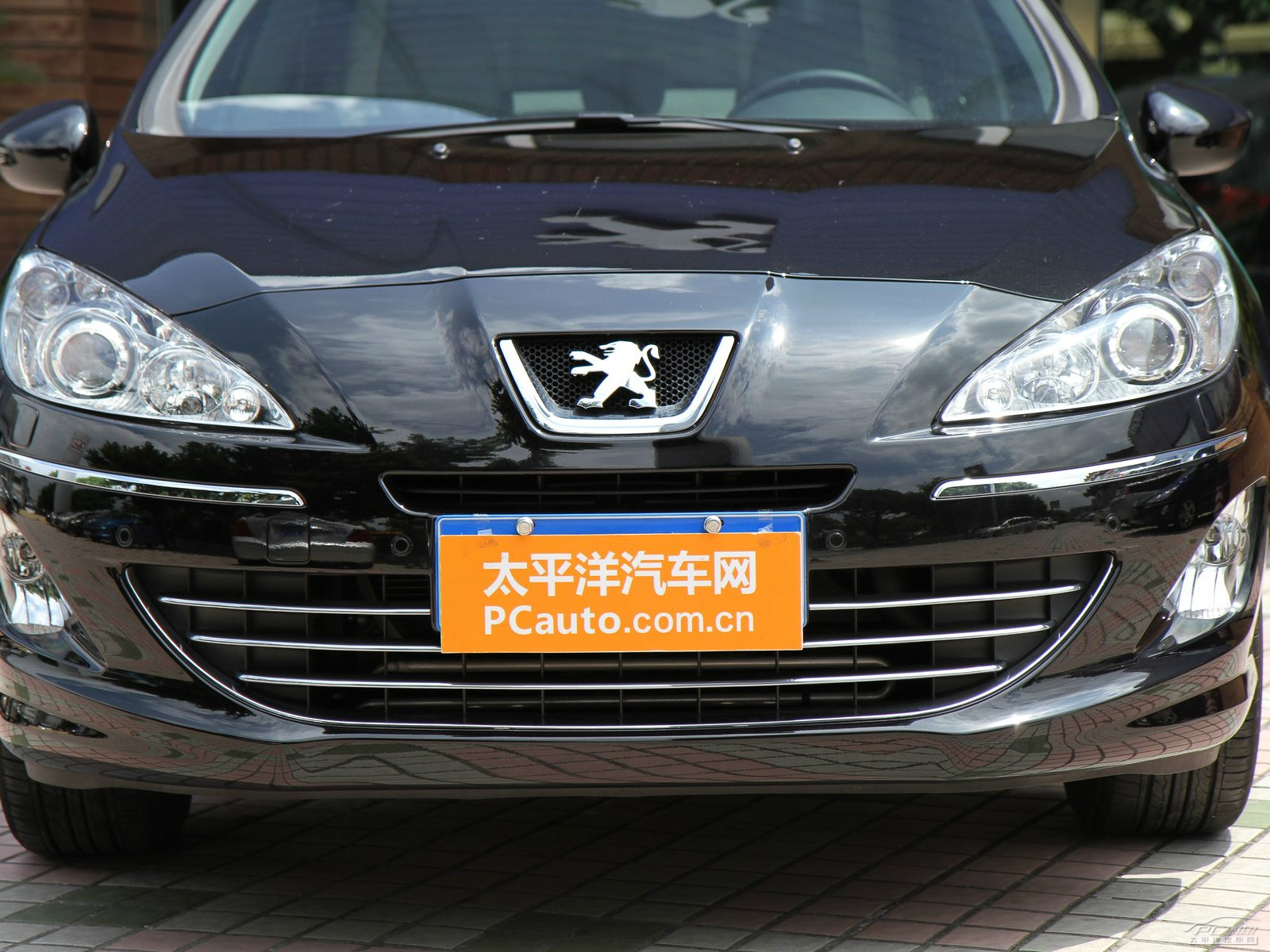 標致408外觀高清大圖