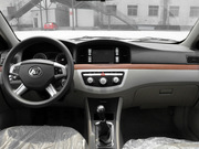 2010款 鉑尊版 1.5L 手動(dòng)精鉆型 2010款 鉑尊版 1.5L 手動(dòng)精鉆型