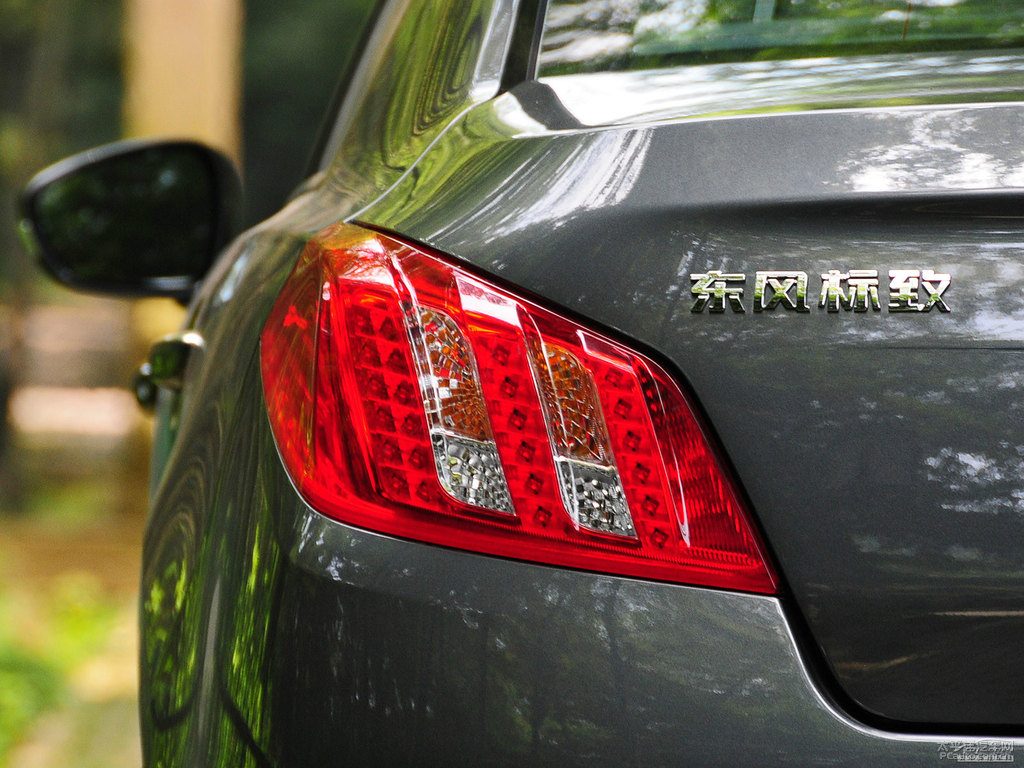 鎢金灰標(biāo)致508車尾外觀圖片