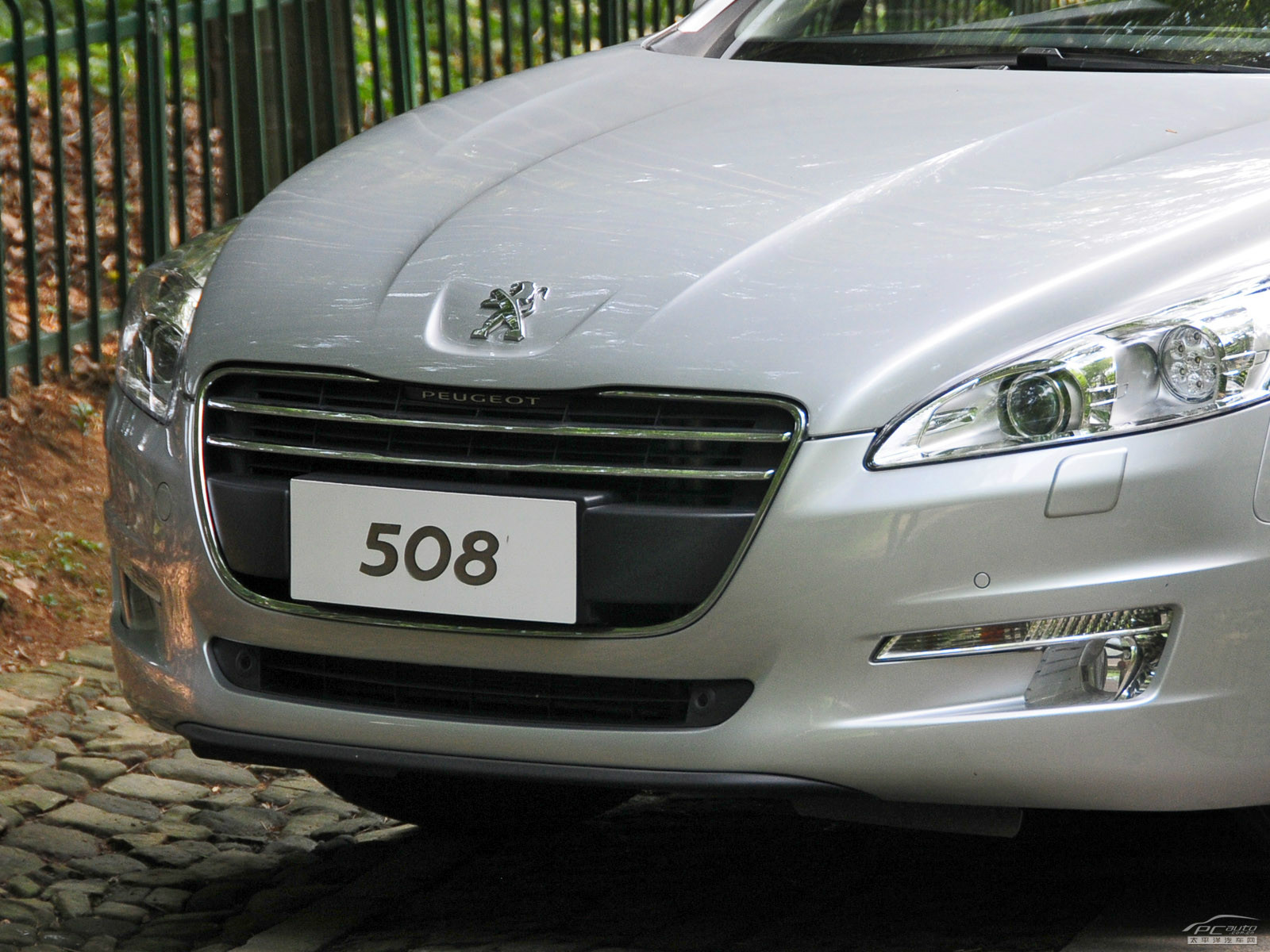 標(biāo)致508外觀高清大圖