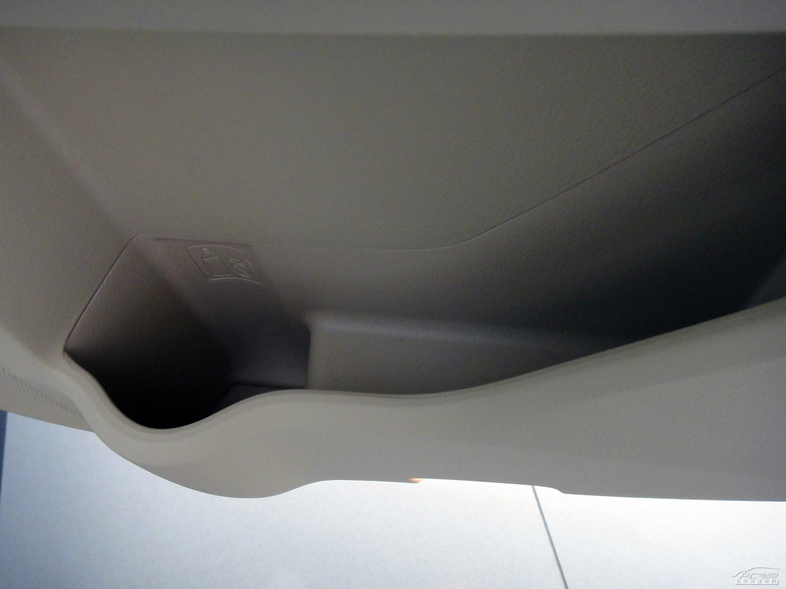 雷克薩斯RX空間高清大圖