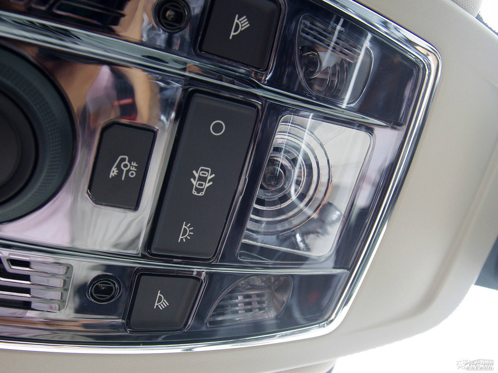 珠光白標(biāo)致508車(chē)廂內(nèi)飾圖片