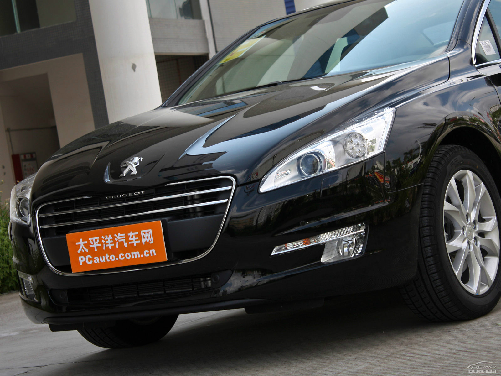 標(biāo)致508外觀高清大圖