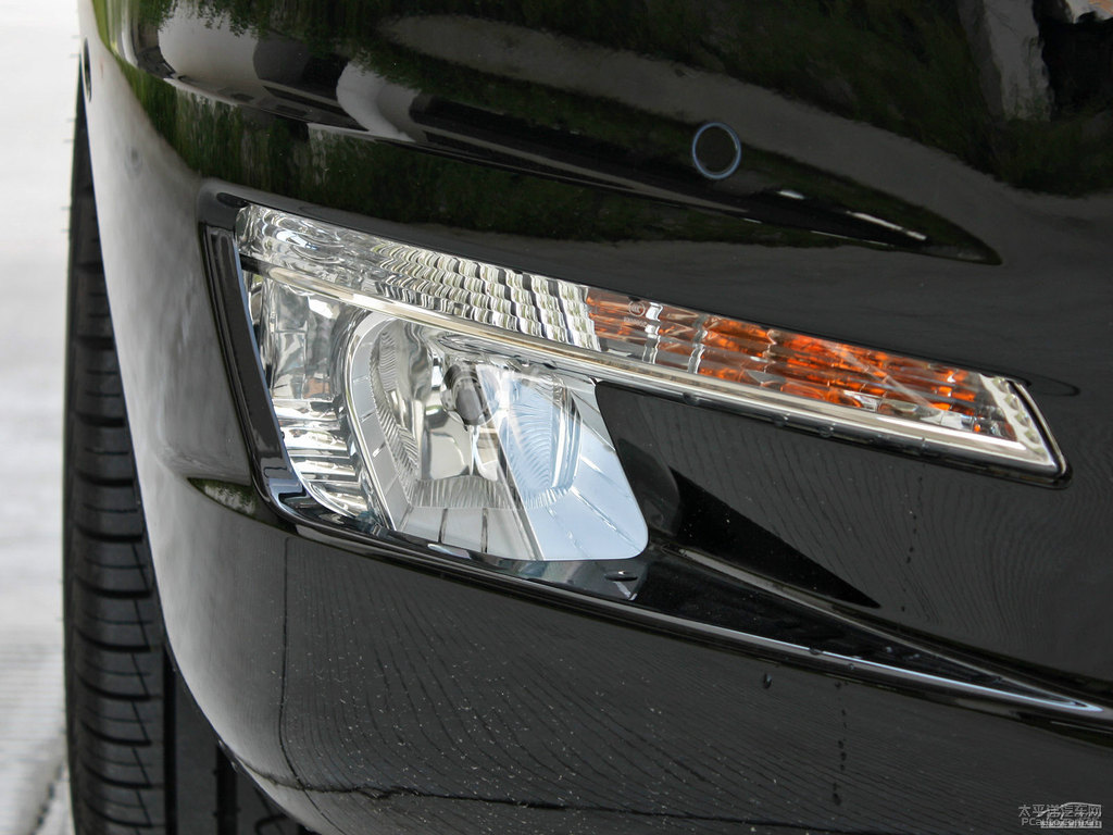 碳晶黑標(biāo)致508車(chē)頭外觀圖片