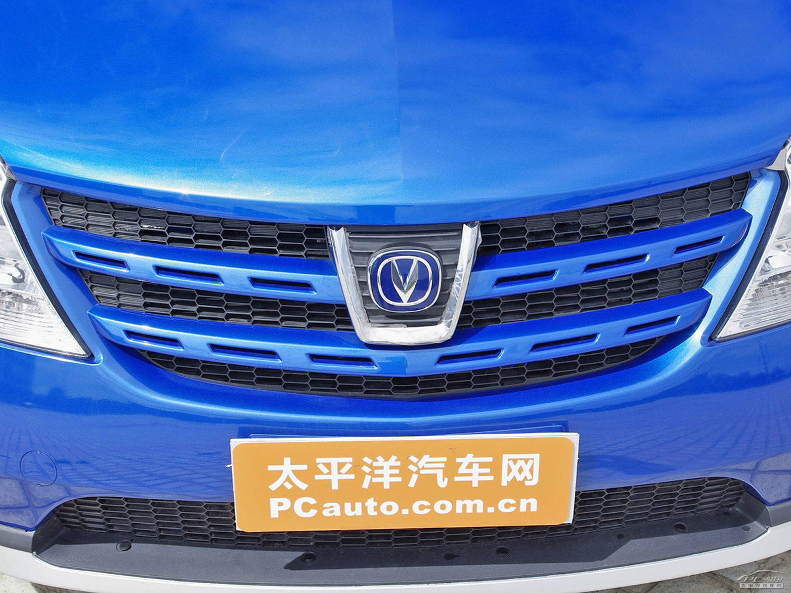 長(zhǎng)安CX20外觀高清大圖