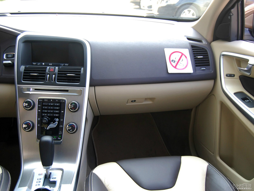 ɫ֠XC60(M)(ni)DƬ