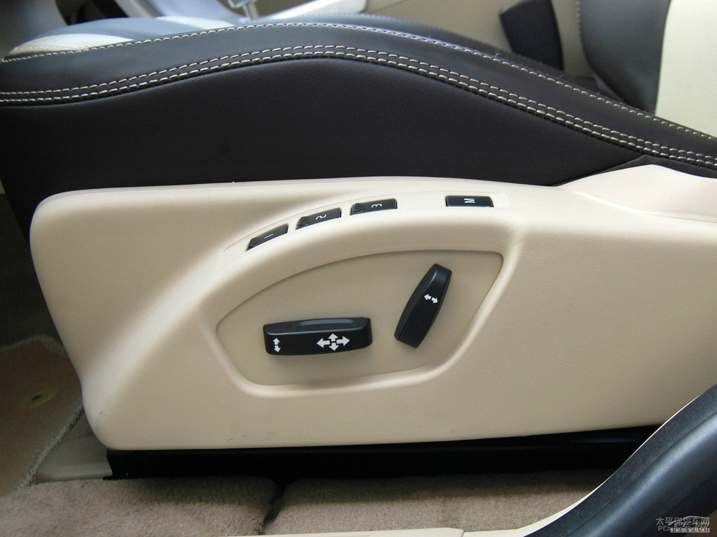 ɫ֠XC60(M)(ni)DƬ