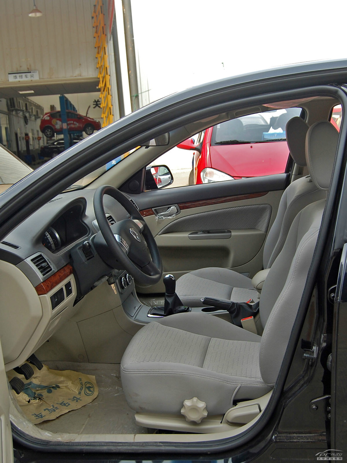 長安CX30空間高清大圖