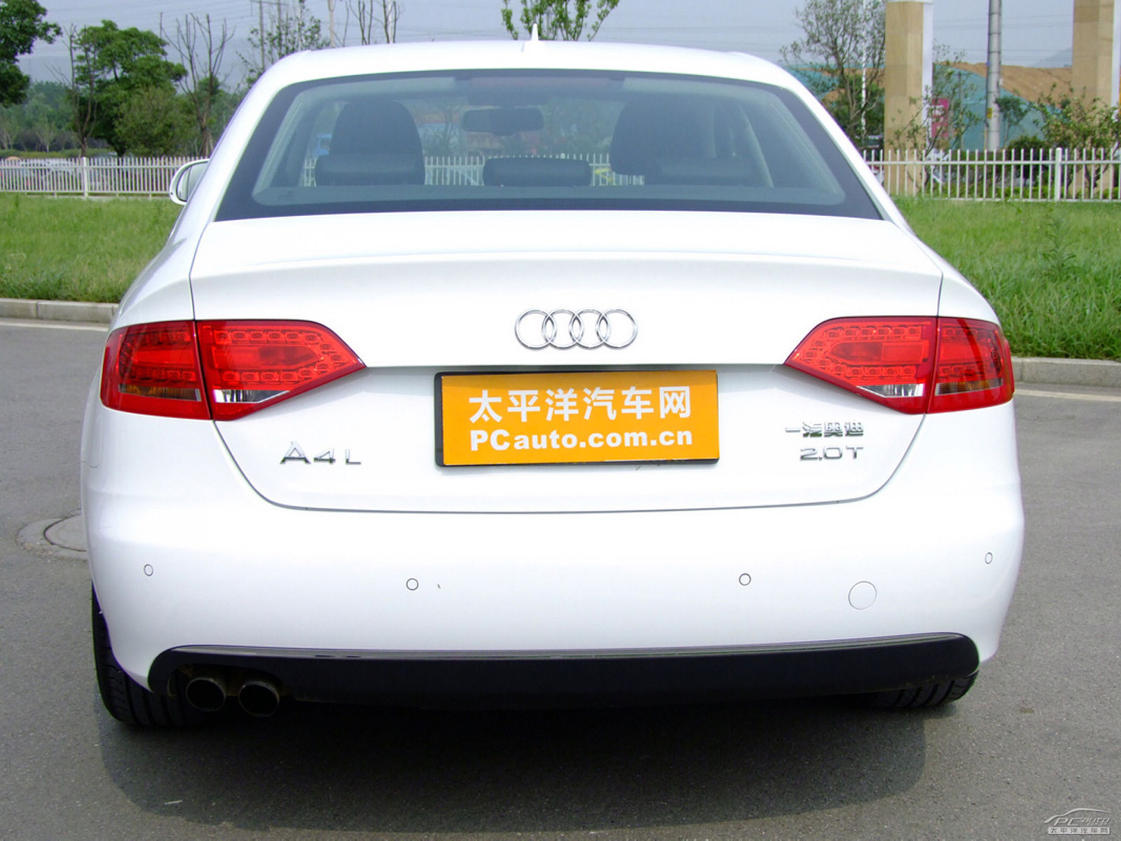奧迪A4L外觀高清大圖