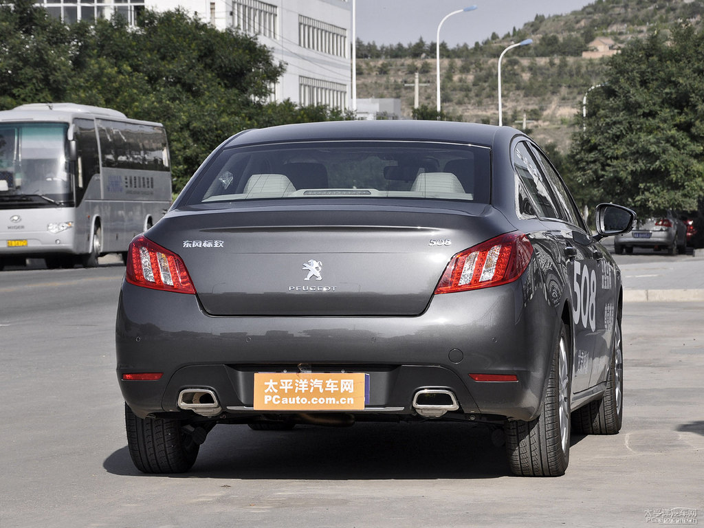 鎢金灰標(biāo)致508整車外觀外觀圖片