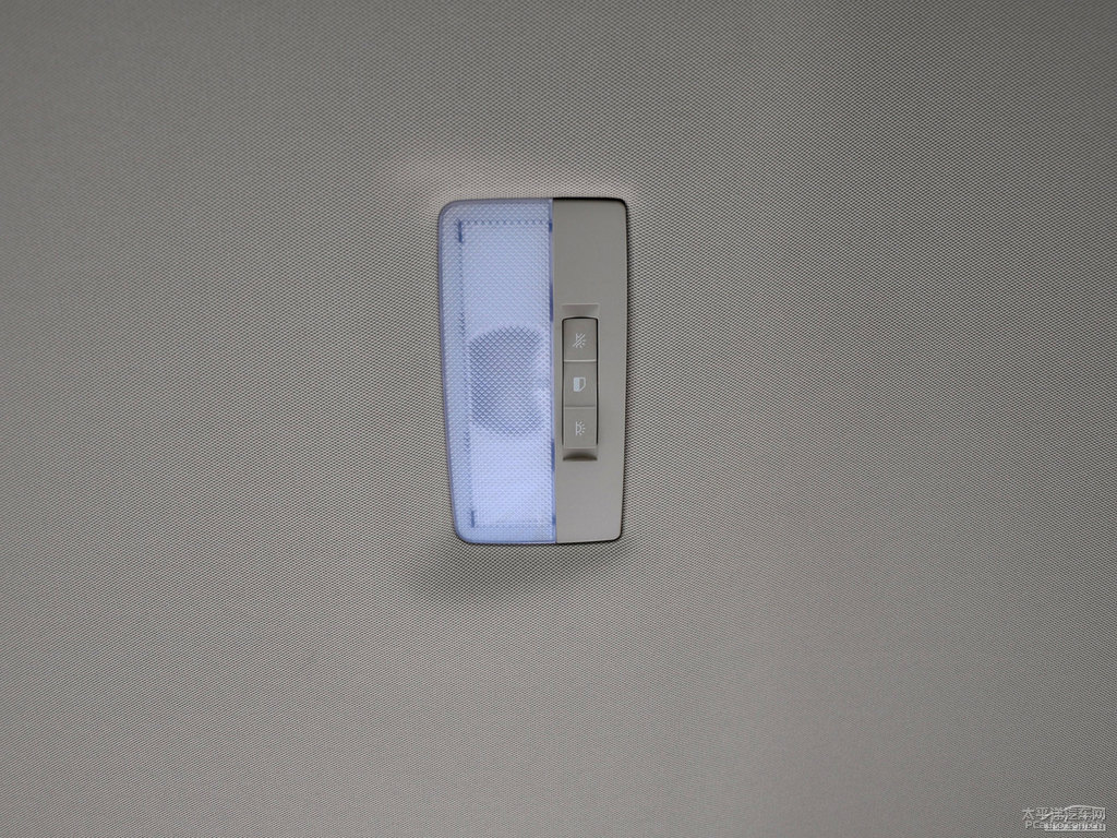 鋼琴黑英朗內(nèi)飾圖片