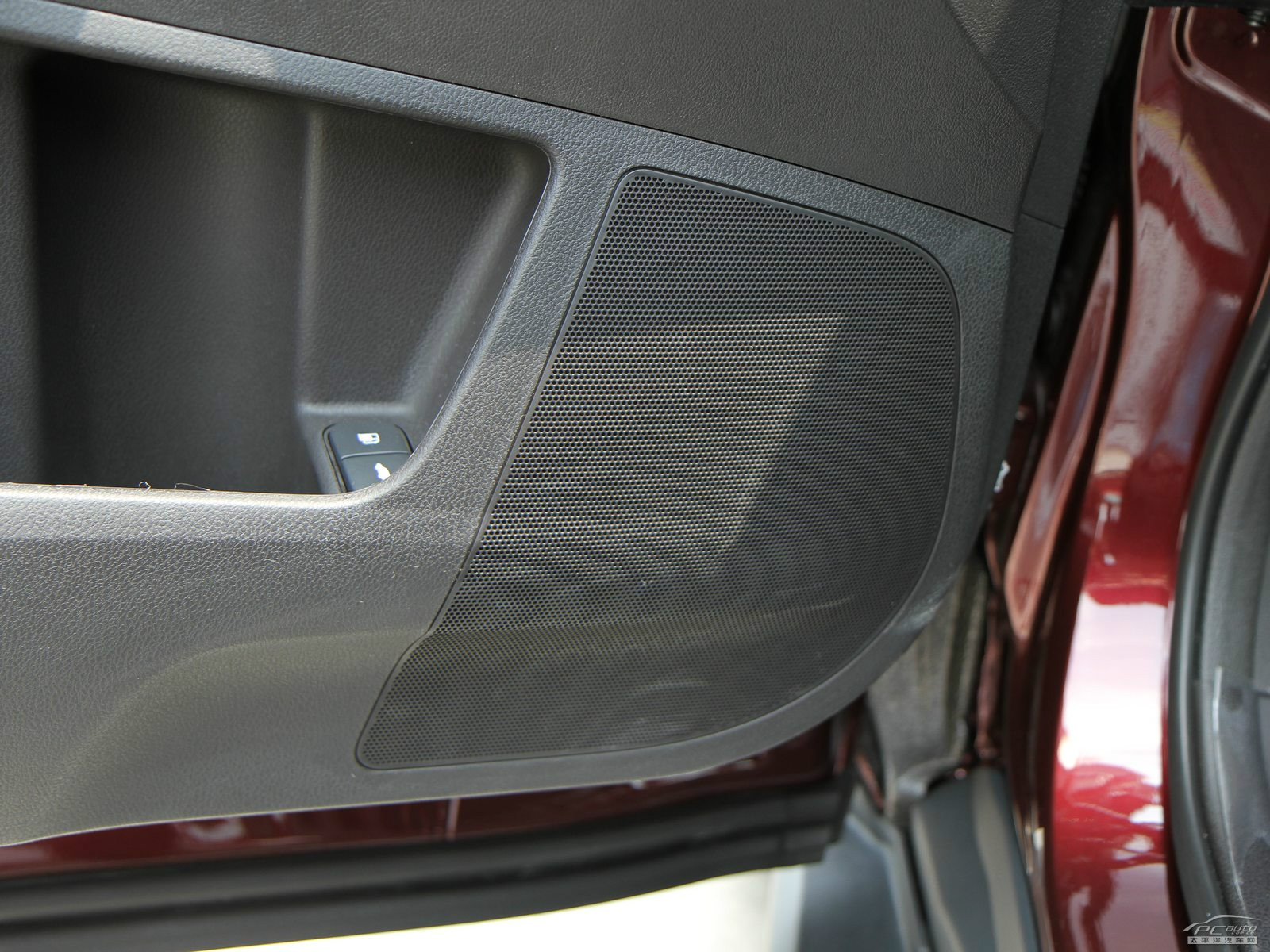 謳歌MDX內(nèi)飾高清大圖