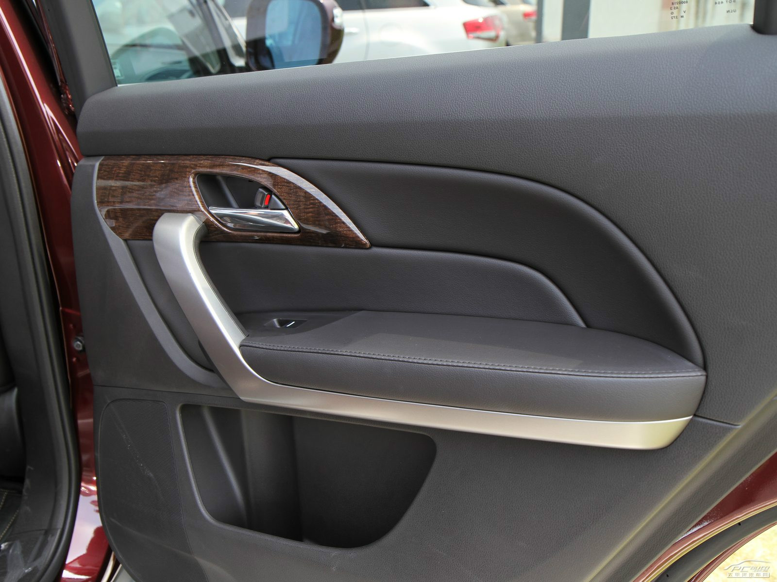 謳歌MDX內(nèi)飾高清大圖