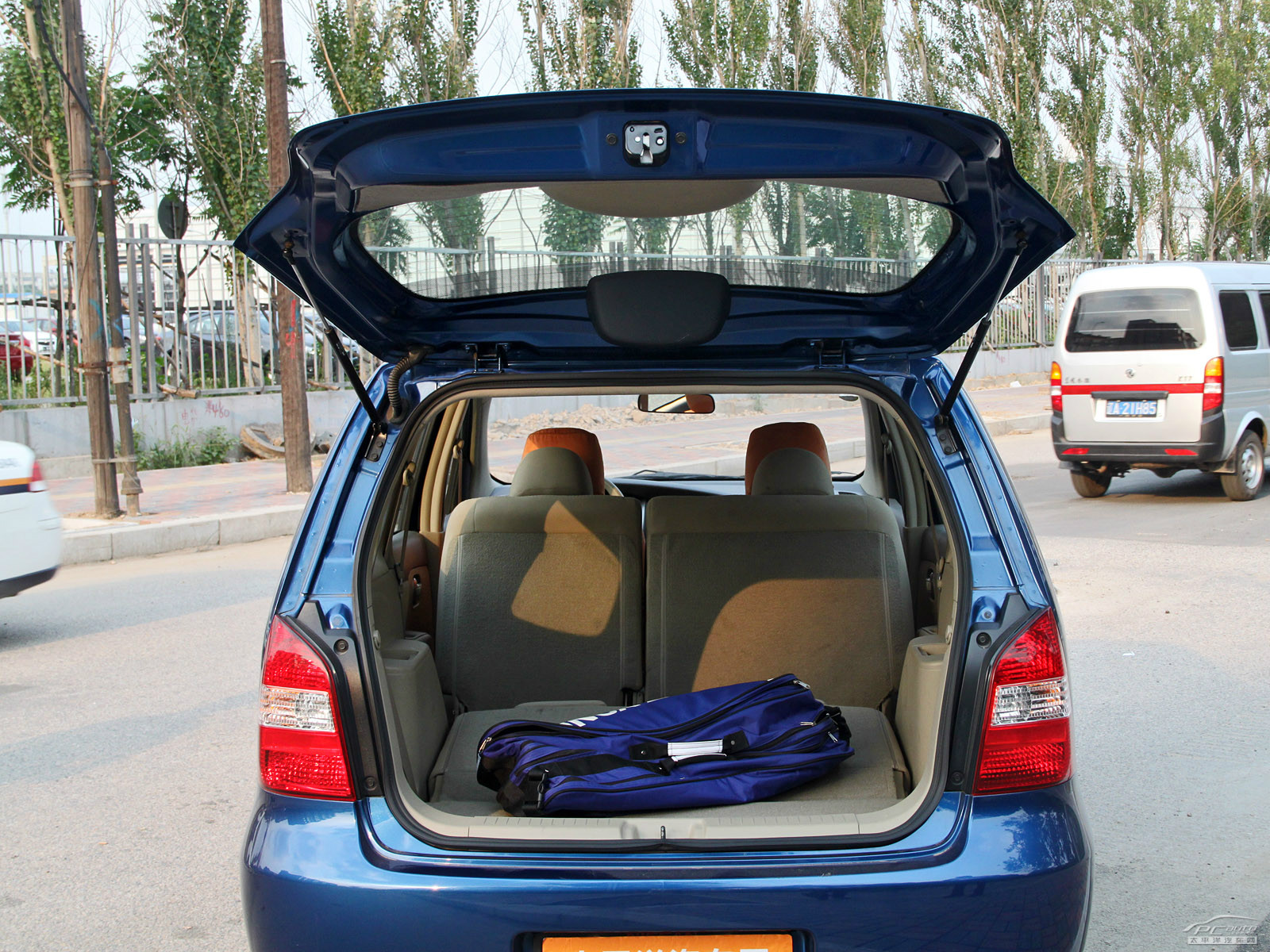 驪威空間高清大圖