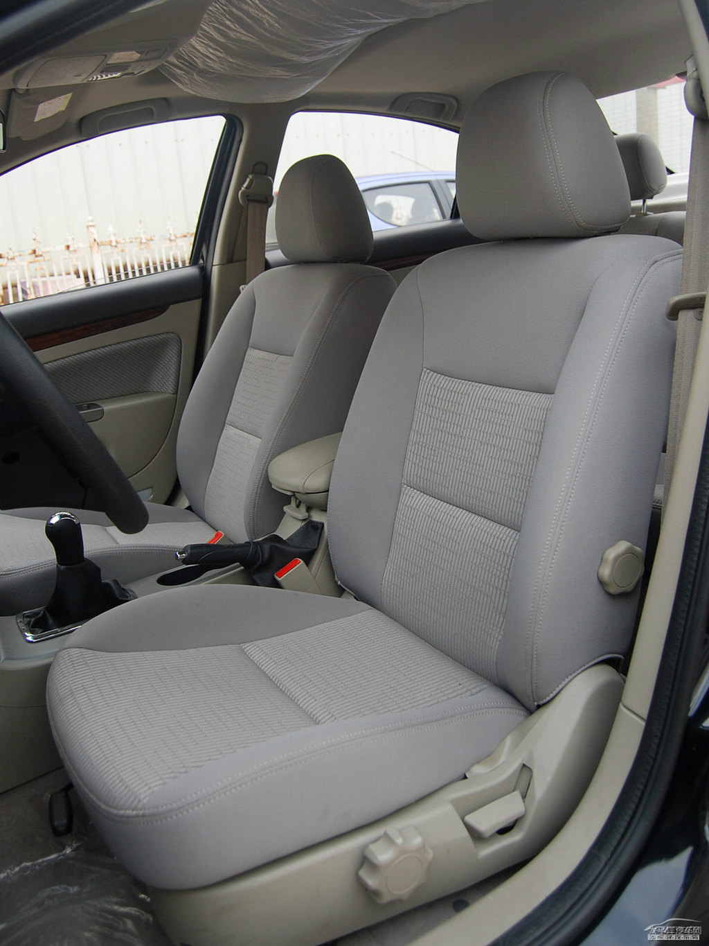 LCX30DƬ