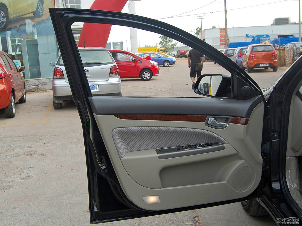 LCX30(ni)DƬ