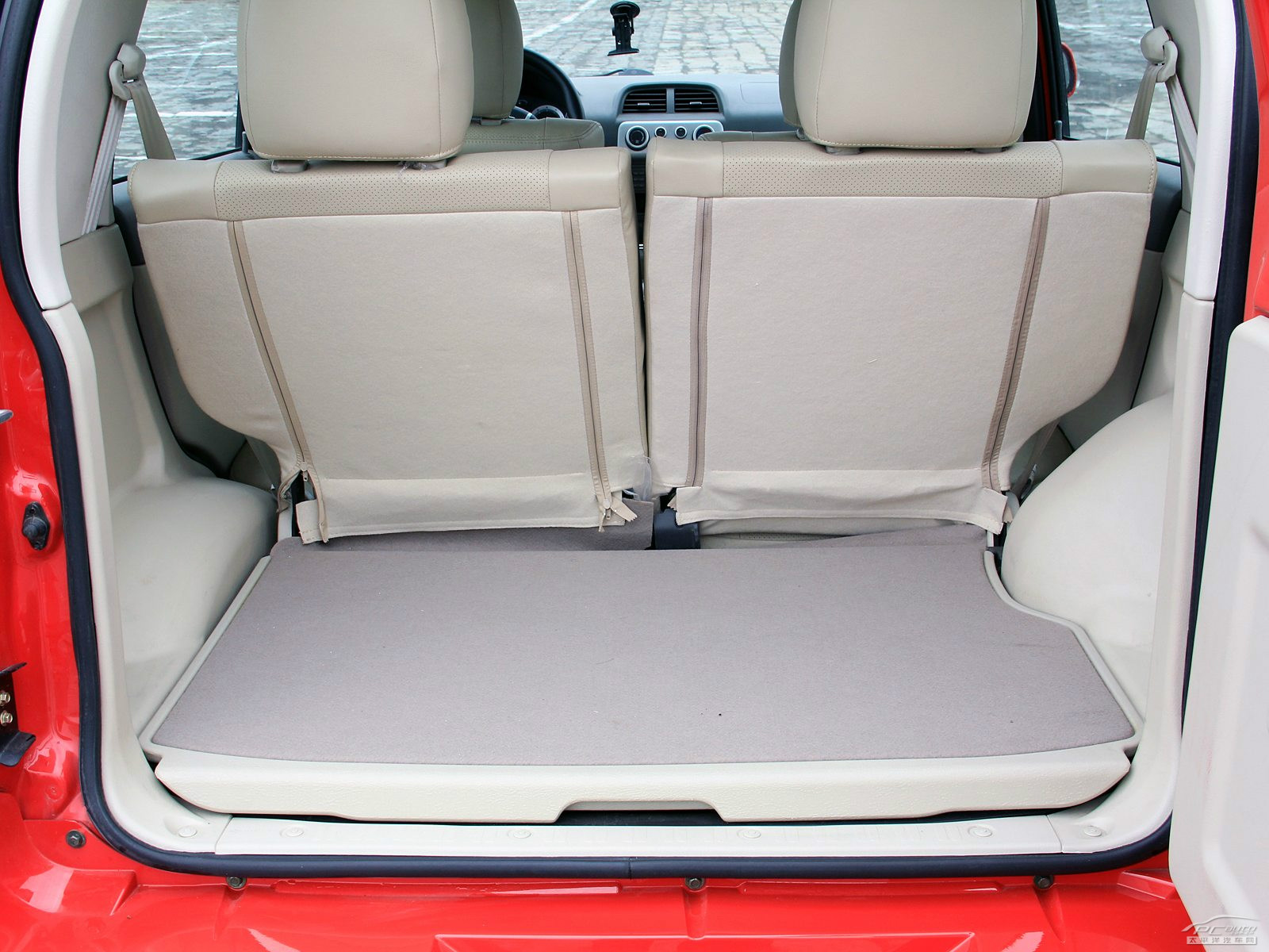 眾泰5008空間高清大圖