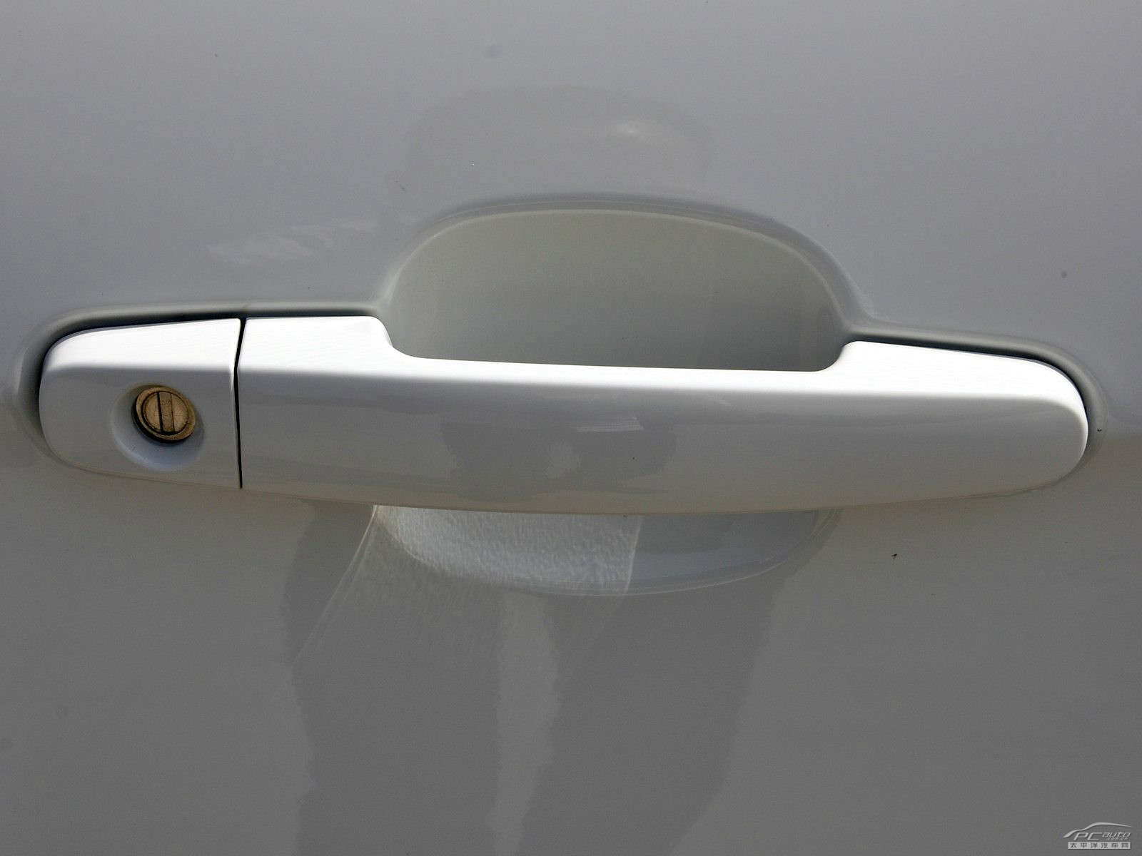 華泰B11外觀高清大圖