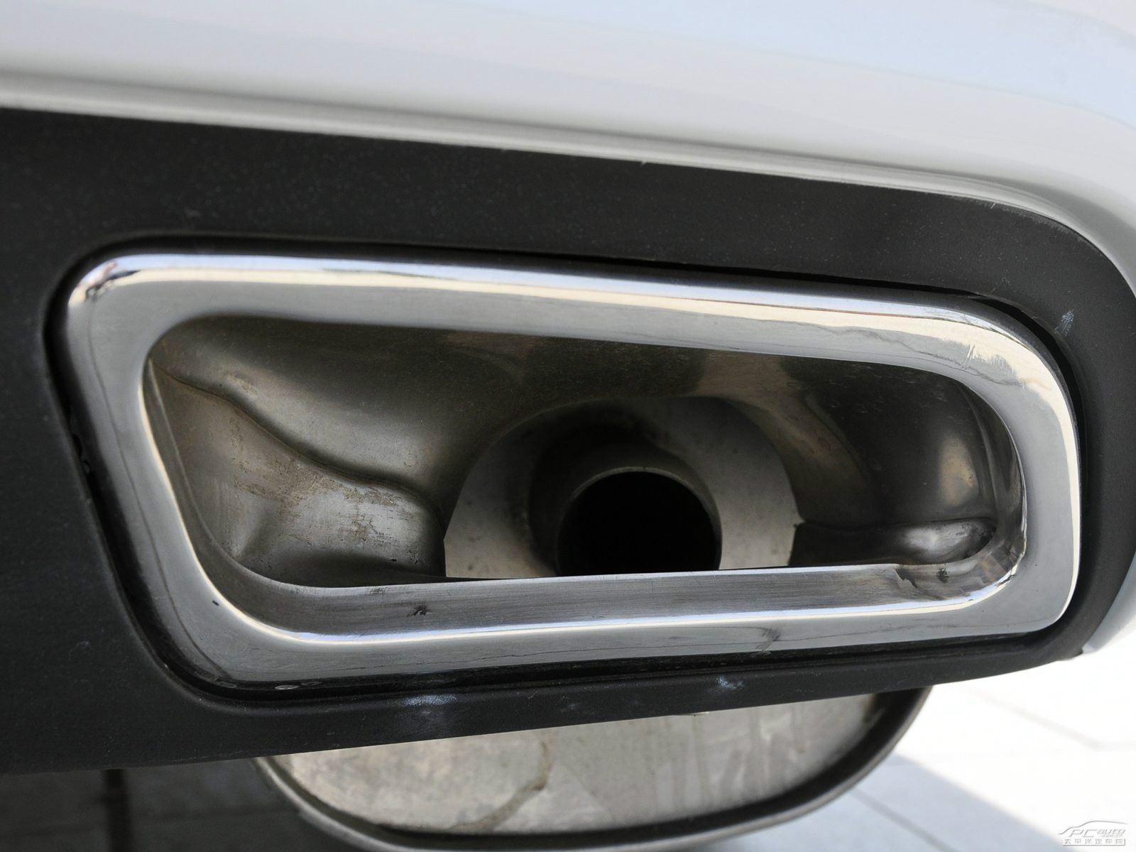 華泰B11外觀高清大圖