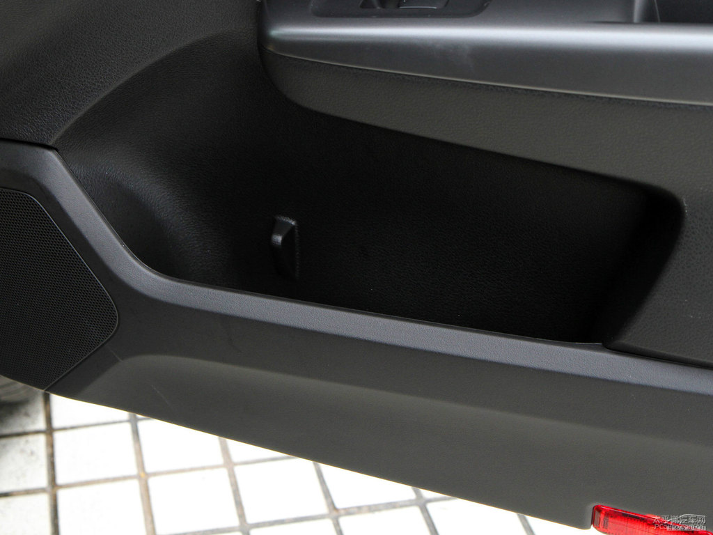 珠光海洋藍(lán)森林人空間圖片