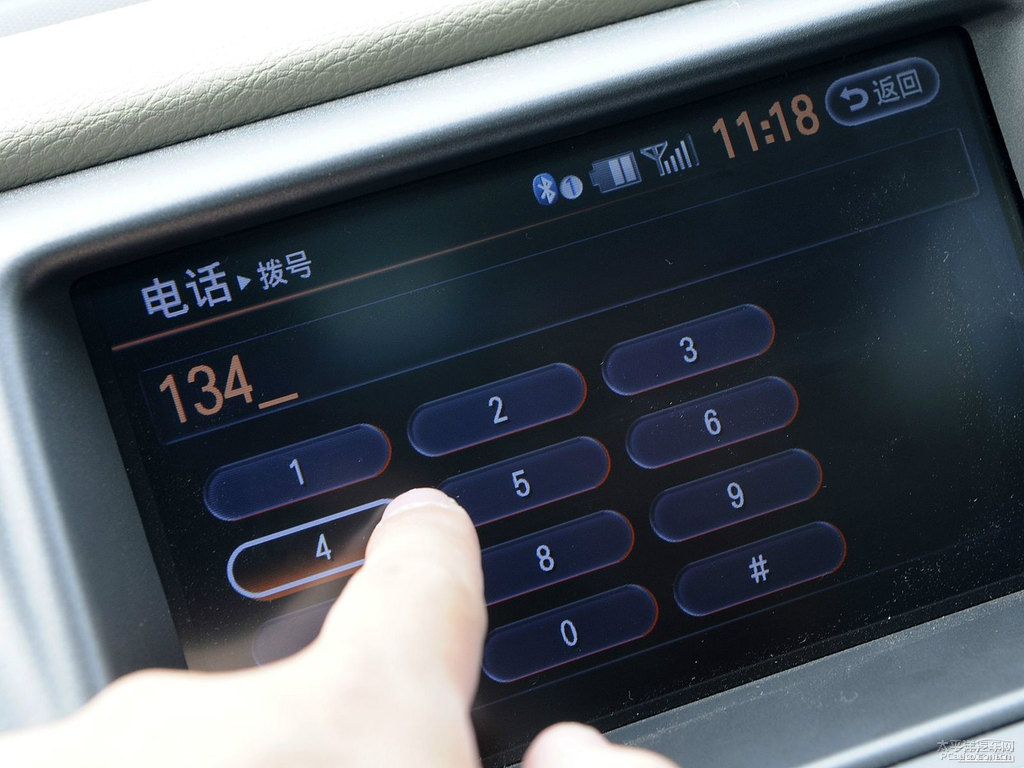 流砂金樓蘭中控內(nèi)飾圖片
