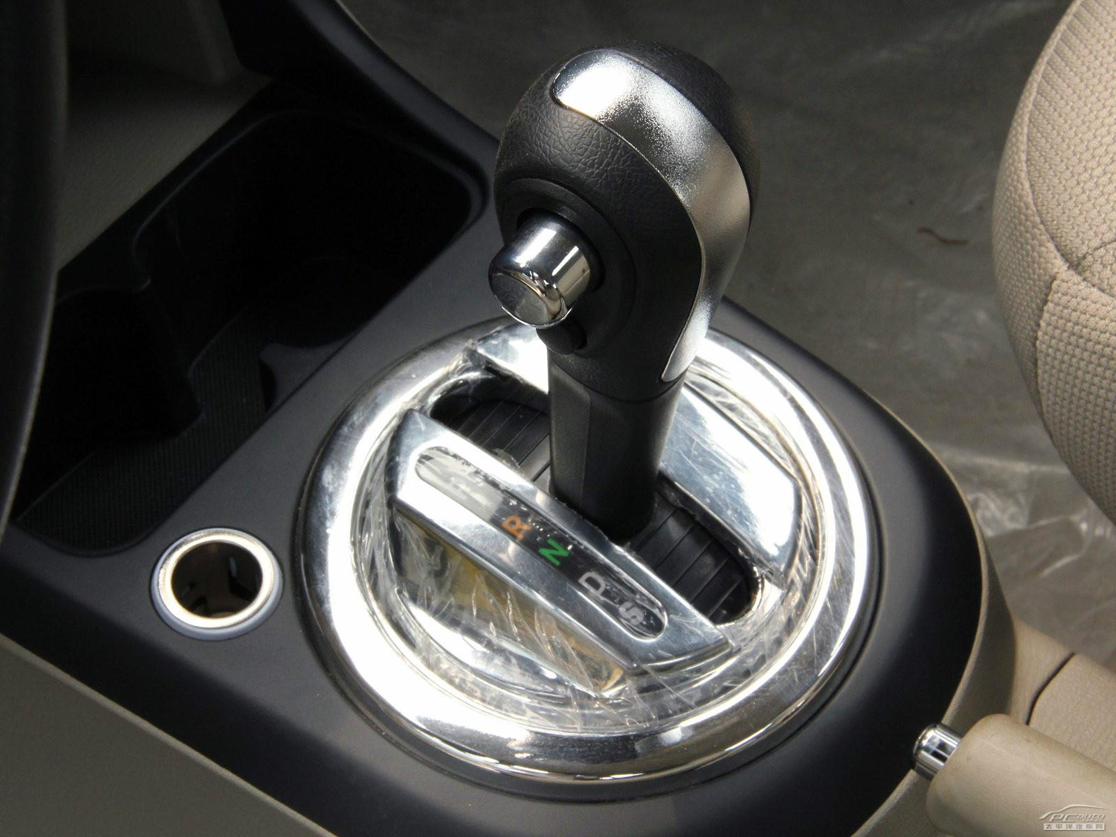 力帆320內(nèi)飾高清大圖